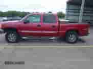 2004 GMC Sierra 1500 SLE z VIN 2GTEK13TX41417048, wystawiony jako IAAI lot #42403447 z przebiegiem 222 760 mil mil oraz . Historia ofert i sprzedaży dostępna na DreamBid. Obrazek 14.