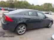 2015 Volvo S60 T5 Premier с VIN YV1612TBXF1309990, выставлен на аукционе IAAI как лот 43453287 с пробегом 135 089 миль миль и . История ставок и продаж доступна на DreamBid. Изображение 13.