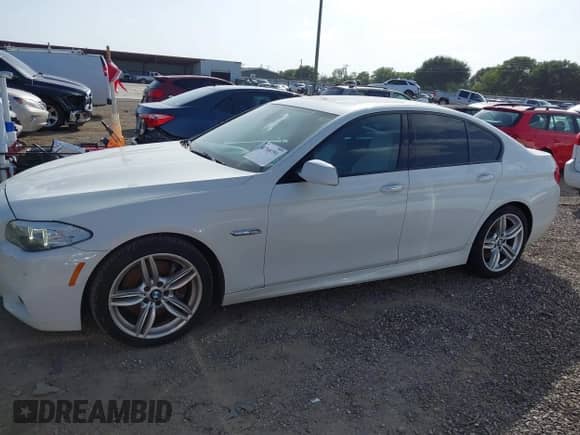 2012 BMW 5 Series 550i z VIN WBAFR9C50CDV58954, wystawiony jako IAAI lot #42768791 z przebiegiem 125 295 mil mil oraz . Historia ofert i sprzedaży dostępna na DreamBid. Obrazek 20.