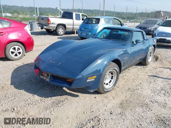 1982 Chevrolet Corvette с VIN 1G1AY8781C5106867, выставлен на аукционе IAAI как лот 42655455 с пробегом 29 891 миль миль и . История ставок и продаж доступна на DreamBid. Изображение 16.