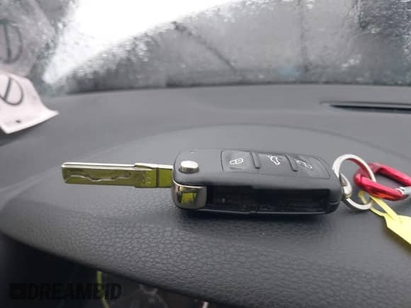 2014 Volkswagen Tiguan с VIN WVGCV3AX7EW529179, выставлен на аукционе IAAI как лот 42379530 с пробегом 151 335 миль миль и . История ставок и продаж доступна на DreamBid. Изображение 11.