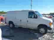 2004 Ford Econoline Cargo z VIN 1FTNE24W64HA83040, wystawiony jako IAAI lot #41341372 z przebiegiem Nie podano mil oraz . Historia ofert i sprzedaży dostępna na DreamBid. Obrazek 13.