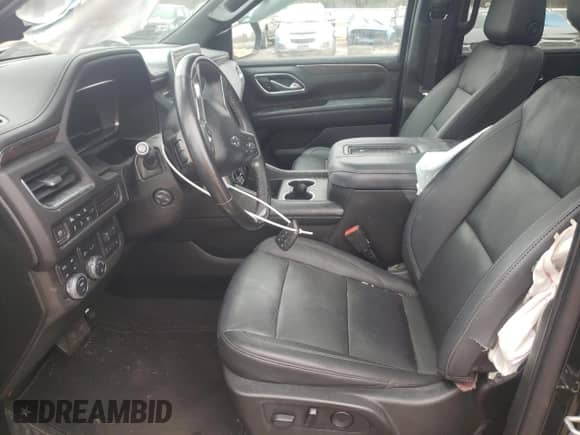 2022 Chevrolet Tahoe Z71 z VIN 1GNSKPKL3NR189093, wystawiony jako Copart lot #44611015 z przebiegiem 49 997 mil mil oraz Szkoda całkowita • Salvage title. Historia ofert i sprzedaży dostępna na DreamBid. Obrazek 7.