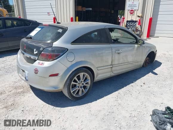 2008 Saturn Astra XR with VIN W08AT271885090866, listed as a IAAI auction lot 43120079 with 123,827 mi miles and . Bid and sale history available at DreamBid. Image 4.