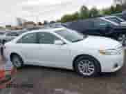 2011 Toyota Camry LE z VIN 4T4BF3EK7BR121804, wystawiony jako IAAI lot #43501491 z przebiegiem 82 376 mil mil oraz . Historia ofert i sprzedaży dostępna na DreamBid. Obrazek 13.