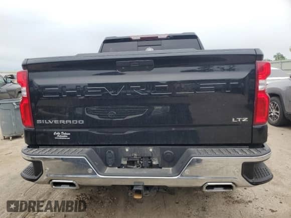 2020 Chevrolet Silverado 1500 LTZ с VIN 3GCUYGET1LG368872, выставлен на аукционе Copart как лот 55946955 с пробегом 96 626 миль миль и Списание • Salvage title. История ставок и продаж доступна на DreamBid. Изображение 6.