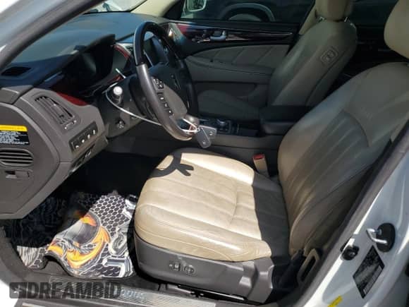 2012 Hyundai Equus Signature с VIN KMHGH4JH5CU050422, выставлен на аукционе Copart как лот 51899685 с пробегом 64 641 миль миль и Списание • Salvage title. История ставок и продаж доступна на DreamBid. Изображение 7.