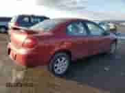2005 Dodge Neon SXT z VIN 1B3ES56C85D201998, wystawiony jako Copart lot #44602775 z przebiegiem 117 651 mil mil oraz Szkoda całkowita • Salvage title. Historia ofert i sprzedaży dostępna na DreamBid. Obrazek 3.