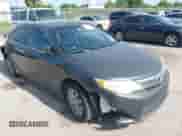 2012 Toyota Camry L z VIN 4T1BF1FK2CU579104, wystawiony jako IAAI lot #42604270 z przebiegiem 231 676 mil mil oraz . Historia ofert i sprzedaży dostępna na DreamBid. Obrazek 12.