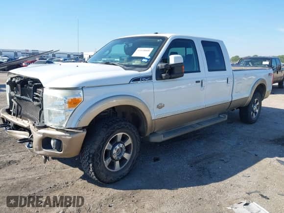 2011 Ford F-250 XL z VIN 1FT7W2BT3BEB53266, wystawiony jako IAAI lot #43318800 z przebiegiem 355 732 mil mil oraz . Historia ofert i sprzedaży dostępna na DreamBid. Obrazek 2.