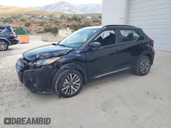 2023 Nissan Kicks SR with VIN 3N1CP5DV0PL513261, listed as a Copart auction lot 67124535 with 9,769 mi miles and Salvage title. Bid and sale history available at DreamBid. Image 1.