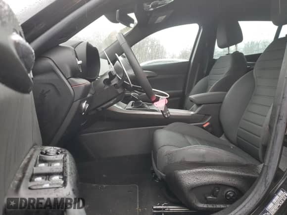 2024 Dodge Hornet R/T с VIN ZACPDFCWXR3A31860, выставлен на аукционе Copart как лот 50129665 с пробегом 23 049 миль миль и Списание • Salvage title. История ставок и продаж доступна на DreamBid. Изображение 7.