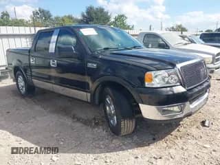 2005 Ford F-150 XLT z VIN 1FTPW12545KD56913, wystawiony jako IAAI lot #43379808 z przebiegiem 183 896 mil mil oraz . Historia ofert i sprzedaży dostępna na DreamBid. Obrazek 1.