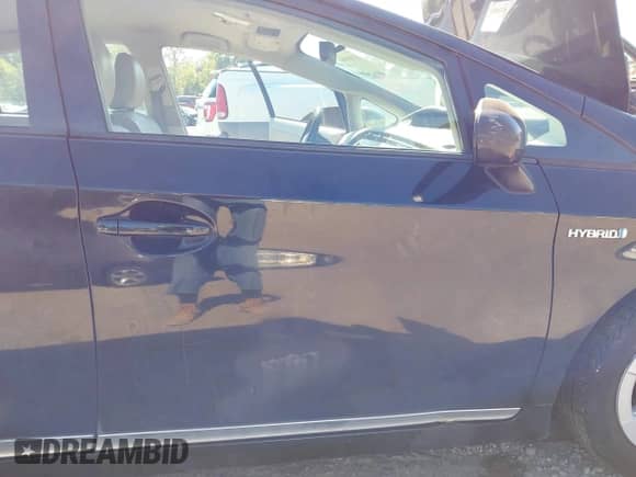 2011 Toyota Prius I with VIN JTDKN3DU0B1412005, listed as a IAAI auction lot 43360184 with 179,823 mi miles and . Bid and sale history available at DreamBid. Image 6.