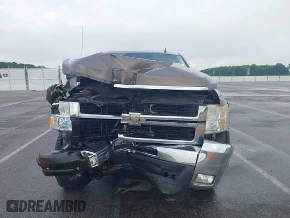 2007 Chevrolet Silverado 2500HD 1LT with VIN 1GCHK23K37F511425, listed as a IAAI auction lot 42606973 with 263,636 mi miles and . Bid and sale history available at DreamBid. Image 12.