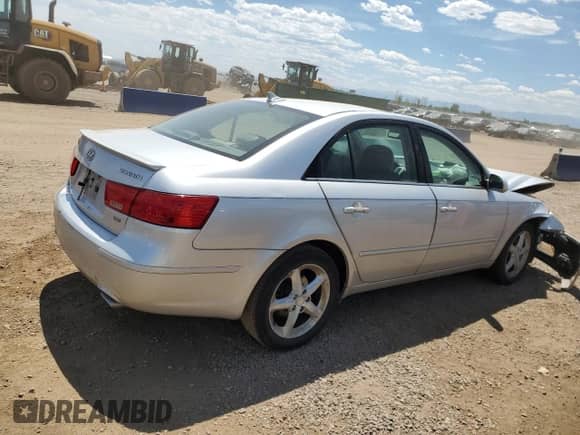2009 Hyundai Sonata SE с VIN 5NPEU46F09H450695, выставлен на аукционе Copart как лот 64097695 с пробегом 74 458 миль миль и Списание • Salvage title. История ставок и продаж доступна на DreamBid. Изображение 3.