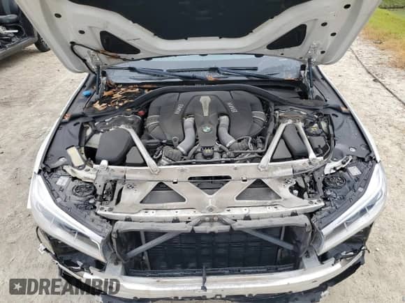2019 BMW 7 Series 750i xDrive with VIN WBA7F2C57KB240683, listed as a Copart auction lot 78021004 with Not provided miles and Salvage title. Bid and sale history available at DreamBid. Image 11.