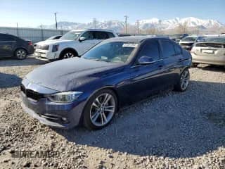2017 BMW 3 Series 340i xDrive z VIN WBA8B7G36HNU38281, wystawiony jako Copart lot #87301354 z przebiegiem 42 438 mil mil oraz Szkoda całkowita • Salvage title. Historia ofert i sprzedaży dostępna na DreamBid. Obrazek 1.