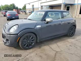 2021 MINI Hardtop Cooper S with VIN WMWXR5C03M2P45099, listed as a Copart auction lot 58632245 with 18,492 mi miles and Salvage title. Bid and sale history available at DreamBid. Image 1.