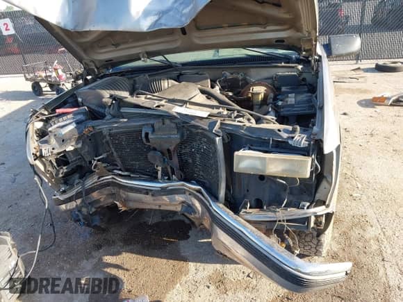 1998 GMC Sierra 1500 с VIN 1GTEC14W0WZ553723, выставлен на аукционе IAAI как лот 42033464 с пробегом 321 979 миль миль и . История ставок и продаж доступна на DreamBid. Изображение 6.