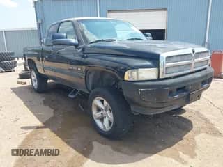 2000 Dodge 1500 with VIN 3B7HF13Z8YG121481, listed as a IAAI auction lot 42728553 with 191,608 mi miles and . Bid and sale history available at DreamBid. Image 1.