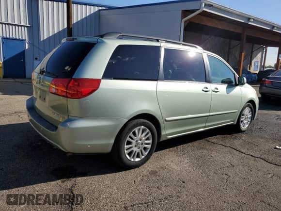 2010 Toyota Sienna XLE с VIN 5TDYK4CCXAS303876, выставлен на аукционе Copart как лот 81272115 с пробегом 170 141 миль миль и Списание • Salvage title. История ставок и продаж доступна на DreamBid. Изображение 3.