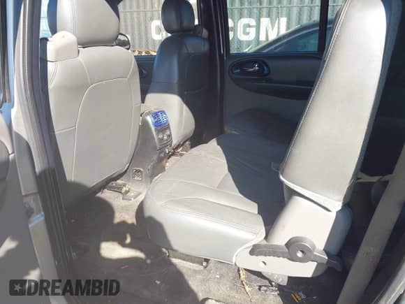 2003 Chevrolet TrailBlazer EXT LT с VIN 1GNET16S036139159, выставлен на аукционе IAAI как лот 43395358 с пробегом Не указан миль и . История ставок и продаж доступна на DreamBid. Изображение 8.