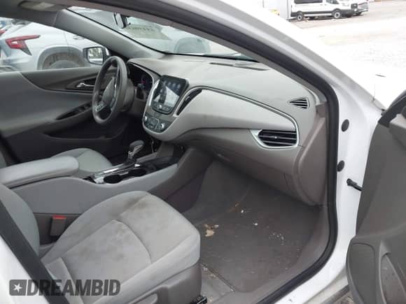 2024 Chevrolet Malibu LS с VIN 1G1ZB5ST5RF148623, выставлен на аукционе IAAI как лот 43339631 с пробегом 53 892 миль миль и . История ставок и продаж доступна на DreamBid. Изображение 5.