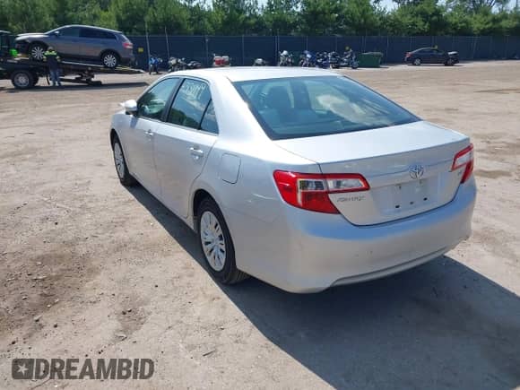 2012 Toyota Camry L with VIN 4T1BF1FK2CU116007, listed as a IAAI auction lot 43131149 with 83,265 mi miles and . Bid and sale history available at DreamBid. Image 3.