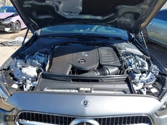 2023 Mercedes-Benz C 300 z VIN W1KAF4GB5PR146522, wystawiony jako IAAI lot #43029013 z przebiegiem 19 416 mil mil oraz . Historia ofert i sprzedaży dostępna na DreamBid. Obrazek 10.