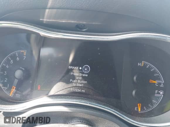 2018 Jeep Grand Cherokee Laredo с VIN 1C4RJFAGXJC333650, выставлен на аукционе IAAI как лот 42438867 с пробегом 117 234 миль миль и . История ставок и продаж доступна на DreamBid. Изображение 7.