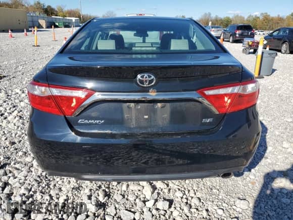 2015 Toyota Camry SE z VIN 4T1BF1FKXFU066963, wystawiony jako Copart lot #82642705 z przebiegiem 179 074 mil mil oraz Szkoda całkowita • Salvage title. Historia ofert i sprzedaży dostępna na DreamBid. Obrazek 6.