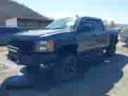 2011 Chevrolet Silverado 1500 LS z VIN 3GCPKREA9BG182360, wystawiony jako IAAI lot #41782080 z przebiegiem 214 465 mil mil oraz . Historia ofert i sprzedaży dostępna na DreamBid. Obrazek 17.