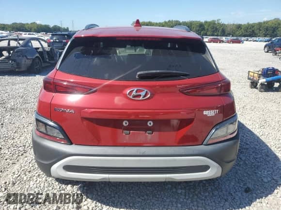 2022 Hyundai Kona SEL z VIN KM8K62AB7NU802317, wystawiony jako Copart lot #84221905 z przebiegiem 69 632 mil mil oraz Szkoda całkowita • Salvage title. Historia ofert i sprzedaży dostępna na DreamBid. Obrazek 6.