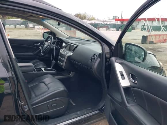 2011 Nissan Murano S z VIN JN8AZ1MW8BW187586, wystawiony jako IAAI lot #42032510 z przebiegiem 131 702 mil mil oraz . Historia ofert i sprzedaży dostępna na DreamBid. Obrazek 5.