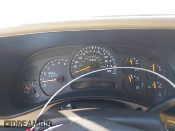 2003 Chevrolet Silverado 1500HD LS с VIN 1GCGK13U13F191605, выставлен на аукционе IAAI как лот 43012310 с пробегом 352 020 миль миль и . История ставок и продаж доступна на DreamBid. Изображение 7.