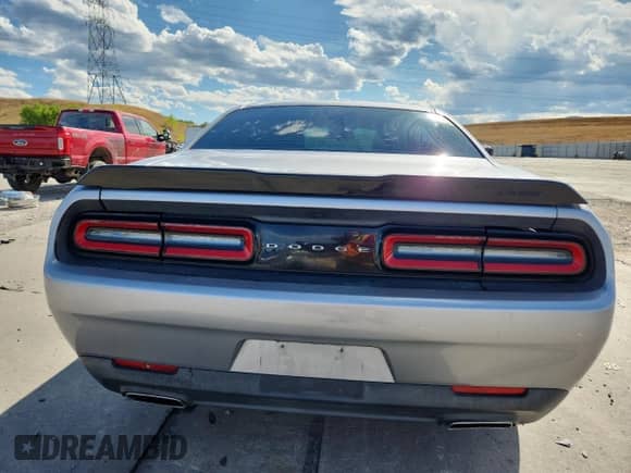 2016 Dodge Challenger SXT with VIN 2C3CDZAG3GH177539, listed as a Copart auction lot 80526585 with 117,729 mi miles and Clean title. Bid and sale history available at DreamBid. Image 6.