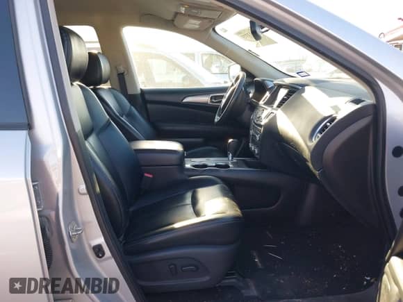 2018 Nissan Pathfinder S with VIN 5N1DR2MN8JC609390, listed as a IAAI auction lot 41113373 with 118,933 mi miles and . Bid and sale history available at DreamBid. Image 5.