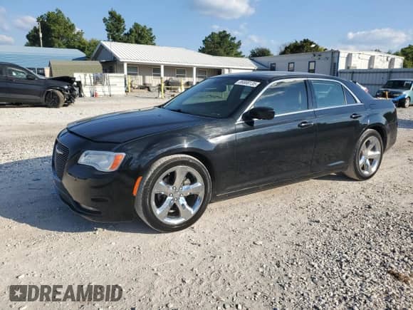 2014 Chrysler 300 с VIN 2C3CCAAG2EH124347, выставлен на аукционе Copart как лот 86888135 с пробегом 156 068 миль миль и Чистый • Clean title. История ставок и продаж доступна на DreamBid. Изображение 1.