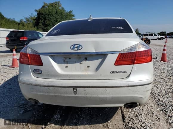 2009 Hyundai Genesis с VIN KMHGC46E29U057933, выставлен на аукционе Copart как лот 69610965 с пробегом 276 275 миль миль и Чистый • Clean title. История ставок и продаж доступна на DreamBid. Изображение 6.