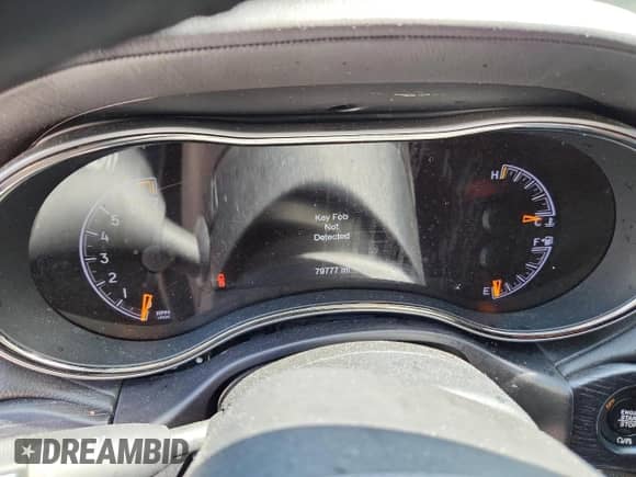 2018 Jeep Grand Cherokee High Altitude z VIN 1C4RJFCG9JC296247, wystawiony jako Copart lot #62586755 z przebiegiem 79 777 mil mil oraz Szkoda całkowita • Salvage title. Historia ofert i sprzedaży dostępna na DreamBid. Obrazek 9.