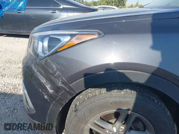 2017 Hyundai Santa Fe 2.4L с VIN 5XYZU3LB9HG460483, выставлен на аукционе IAAI как лот 43207231 с пробегом 109 465 миль миль и . История ставок и продаж доступна на DreamBid. Изображение 6.