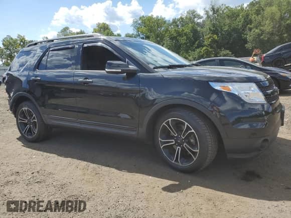2014 Ford Explorer Sport с VIN 1FM5K8GT6EGB63227, выставлен на аукционе Copart как лот 70325935 с пробегом 153 600 миль миль и Списание • Salvage title. История ставок и продаж доступна на DreamBid. Изображение 4.