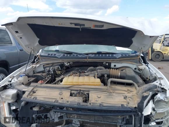 2018 Ford F-150 XL z VIN 1FTMF1CB2JKC55032, wystawiony jako IAAI lot #42788757 z przebiegiem 107 335 mil mil oraz . Historia ofert i sprzedaży dostępna na DreamBid. Obrazek 10.