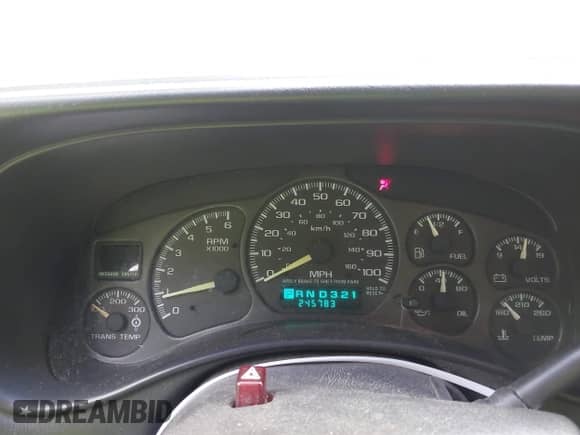 2000 Chevrolet Silverado 2500 LS z VIN 1GCGC24U9YE369761, wystawiony jako IAAI lot #42334289 z przebiegiem 245 783 mil mil oraz . Historia ofert i sprzedaży dostępna na DreamBid. Obrazek 7.
