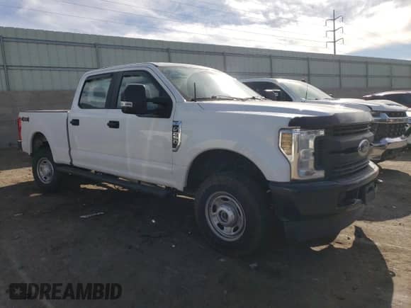 2019 Ford F-250 XL with VIN 1FT7W2B60KED38756, listed as a Copart auction lot 88815595 with 86,786 mi miles and Salvage title. Bid and sale history available at DreamBid. Image 4.