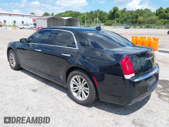 2017 Chrysler 300 C with VIN 2C3CCAEG7HH564952, listed as a IAAI auction lot 42978009 with Not provided miles and . Bid and sale history available at DreamBid. Image 3.