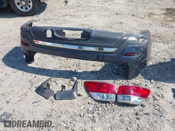 2015 Nissan Pathfinder SL z VIN 5N1AR2MN1FC689383, wystawiony jako IAAI lot #43202756 z przebiegiem 122 629 mil mil oraz . Historia ofert i sprzedaży dostępna na DreamBid. Obrazek 12.