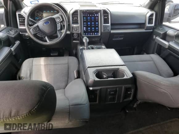 2016 Ford F-150 XL z VIN 1FTEW1CPXGKE15862, wystawiony jako Copart lot #70713805 z przebiegiem 148 797 mil mil oraz Szkoda całkowita • Salvage title. Historia ofert i sprzedaży dostępna na DreamBid. Obrazek 8.