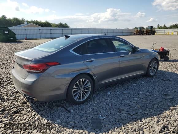 2015 Hyundai Genesis 3.8L with VIN KMHGN4JE2FU063843, listed as a Copart auction lot 68433684 with 152,730 mi miles and Salvage title. Bid and sale history available at DreamBid. Image 3.